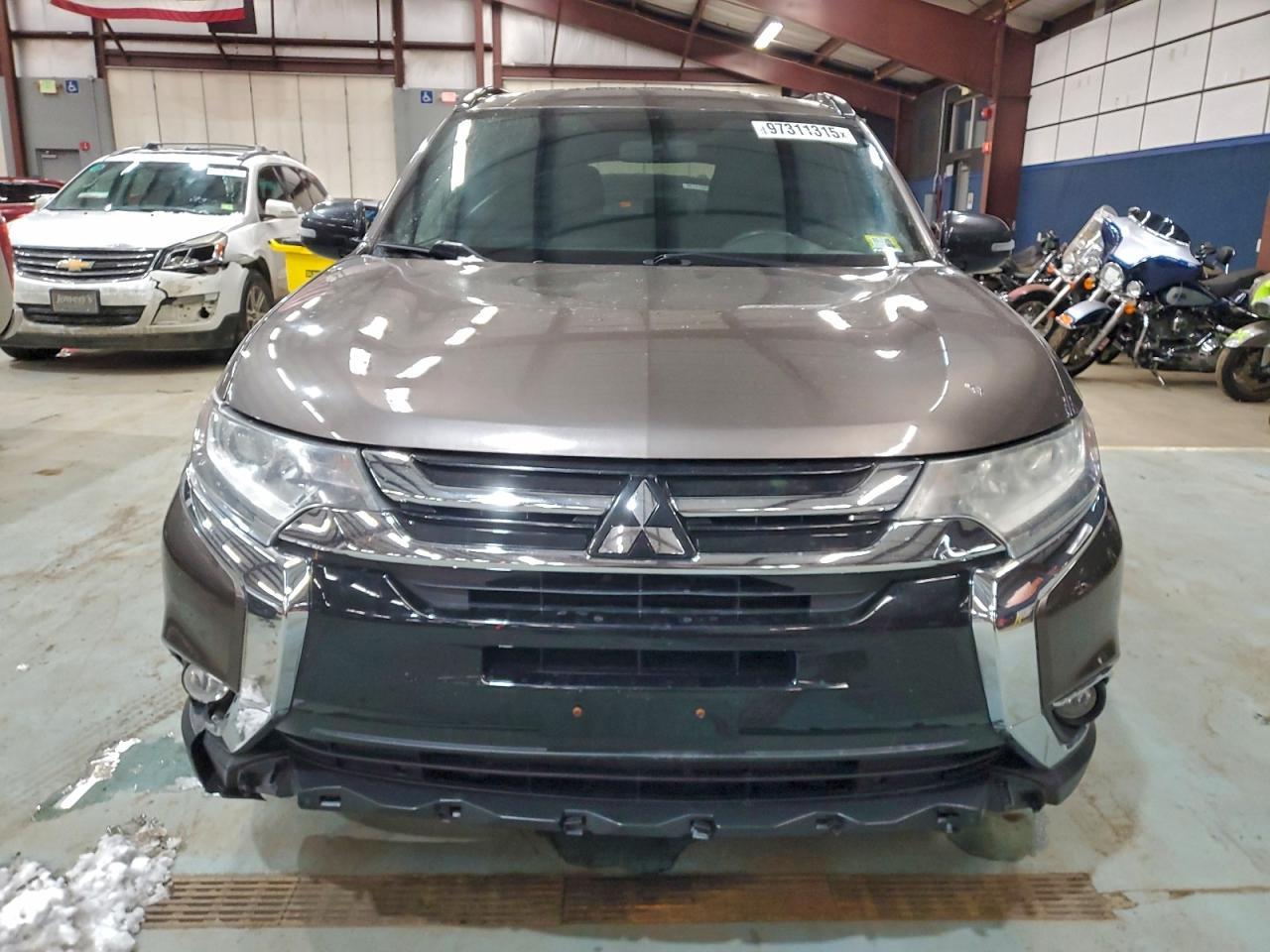 2018 MITSUBISHI outlander