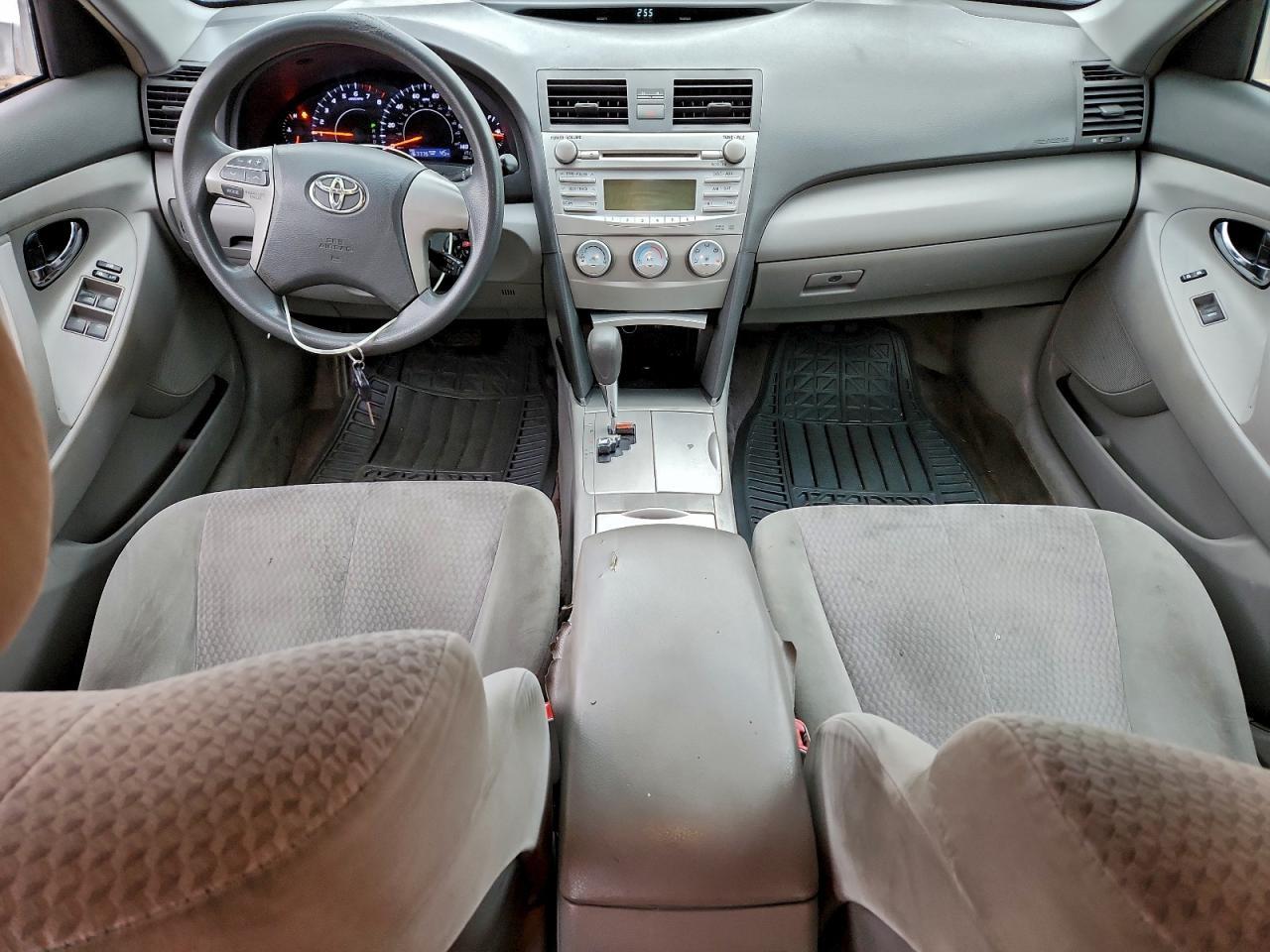 2011 TOYOTA CAMRY