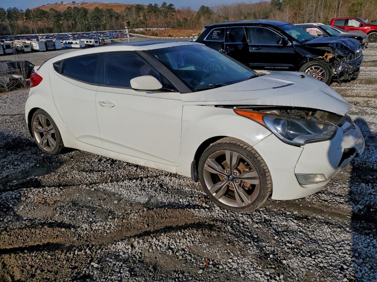 2013 HYUNDAI VELOSTER