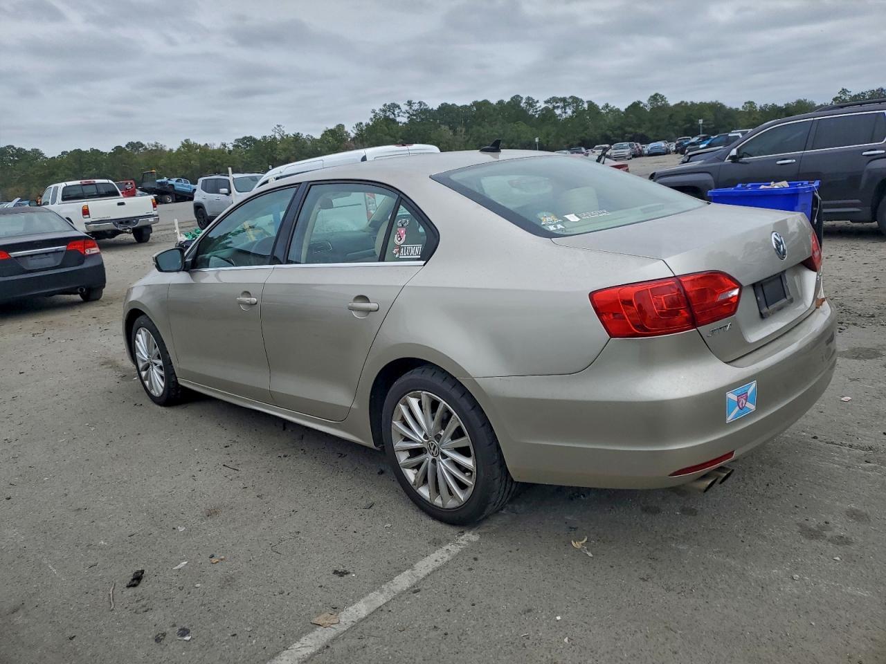 2013 VOLKSWAGEN JETTA