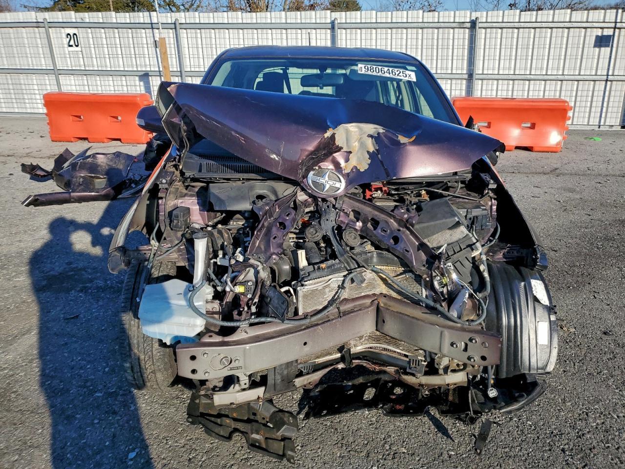 2014 TOYOTA SCION