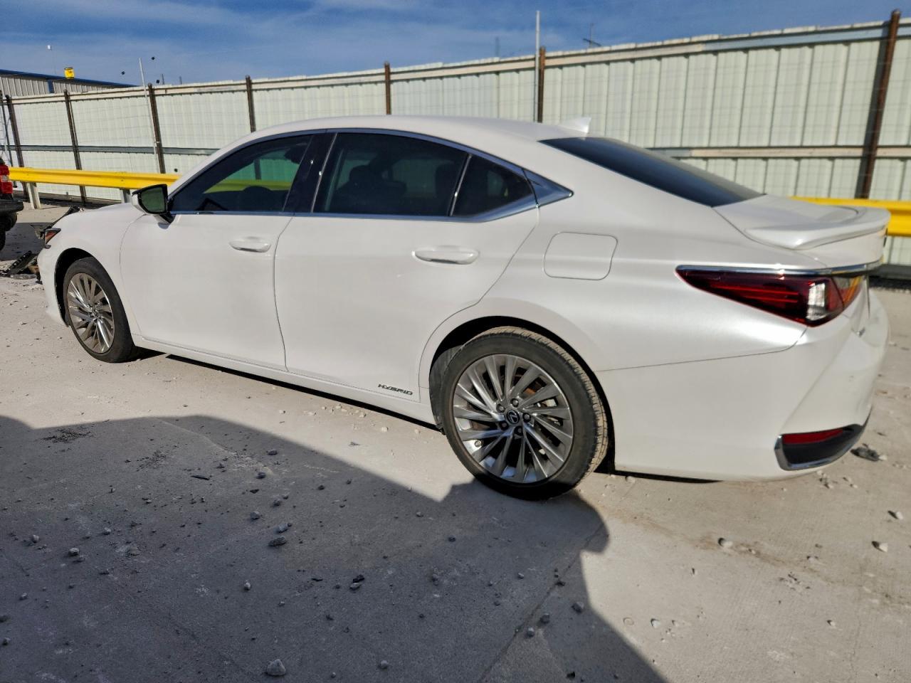 2021 LEXUS ES 300H