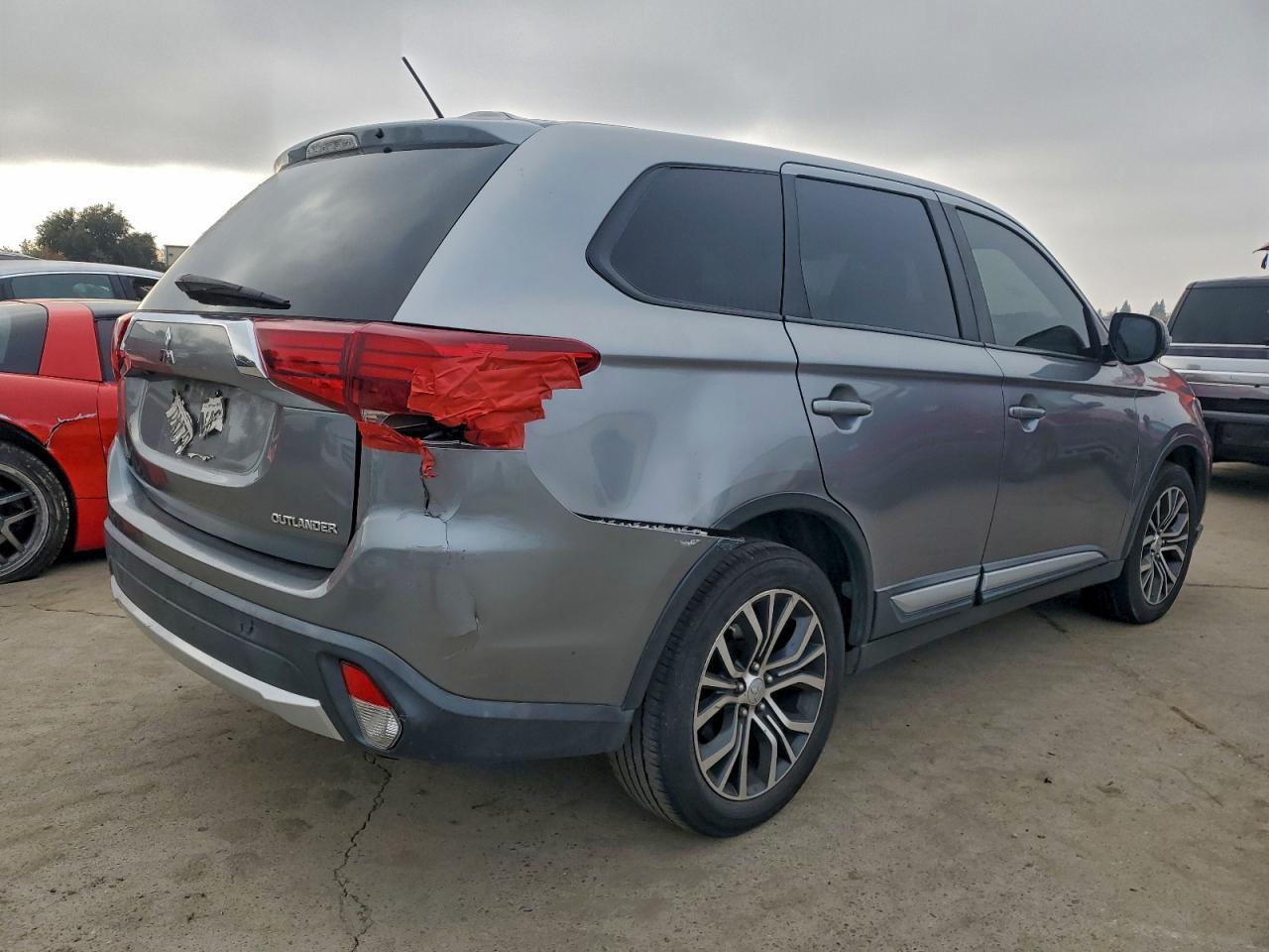 2016 MITSUBISHI outlander