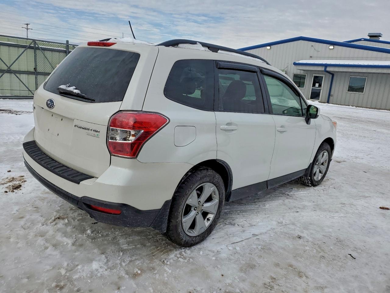 2015 SUBARU FORESTER