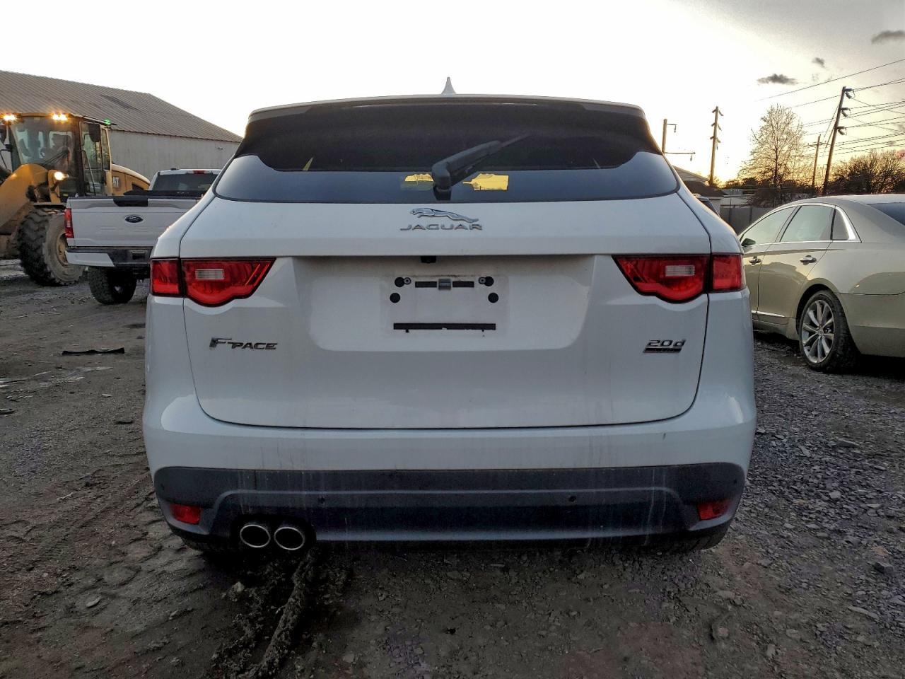 2017 JAGUAR F-Pace