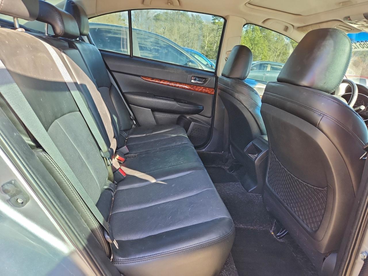 2012 SUBARU Legacy