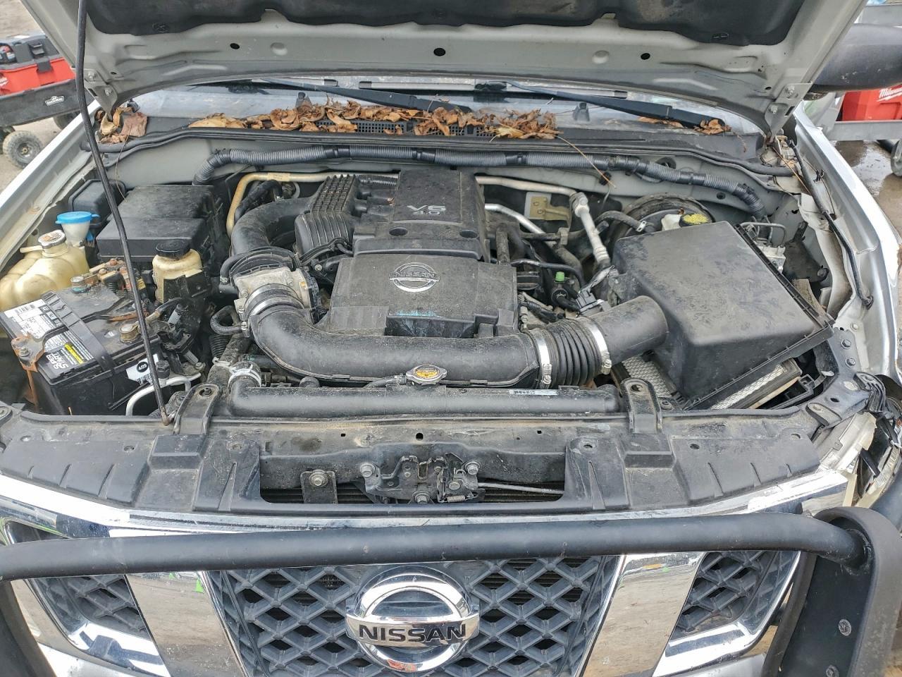 2012 NISSAN Frontier