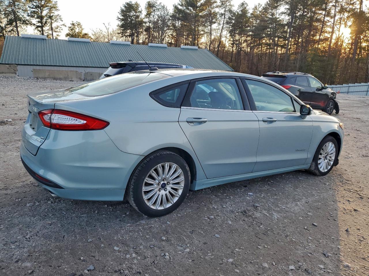 2013 FORD FUSION