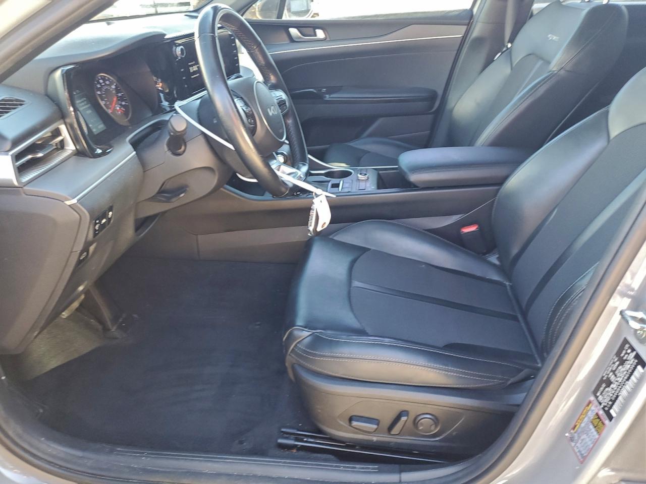 2022 KIA K5
