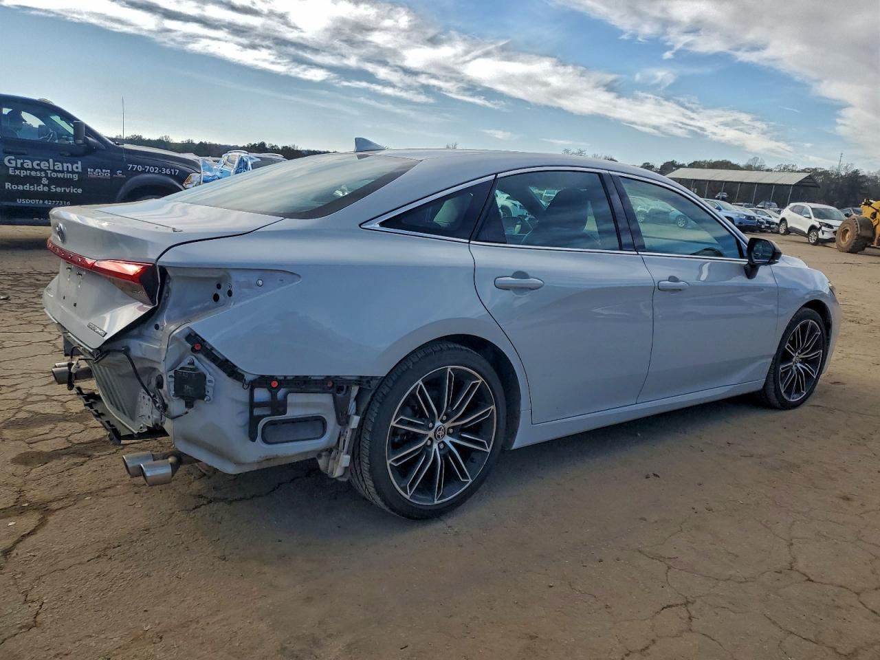 2022 TOYOTA Avalon