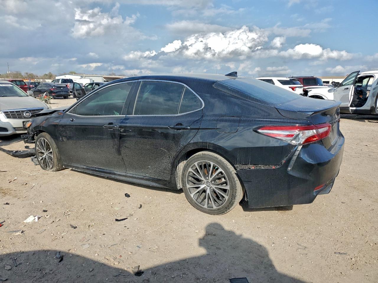 2019 TOYOTA CAMRY