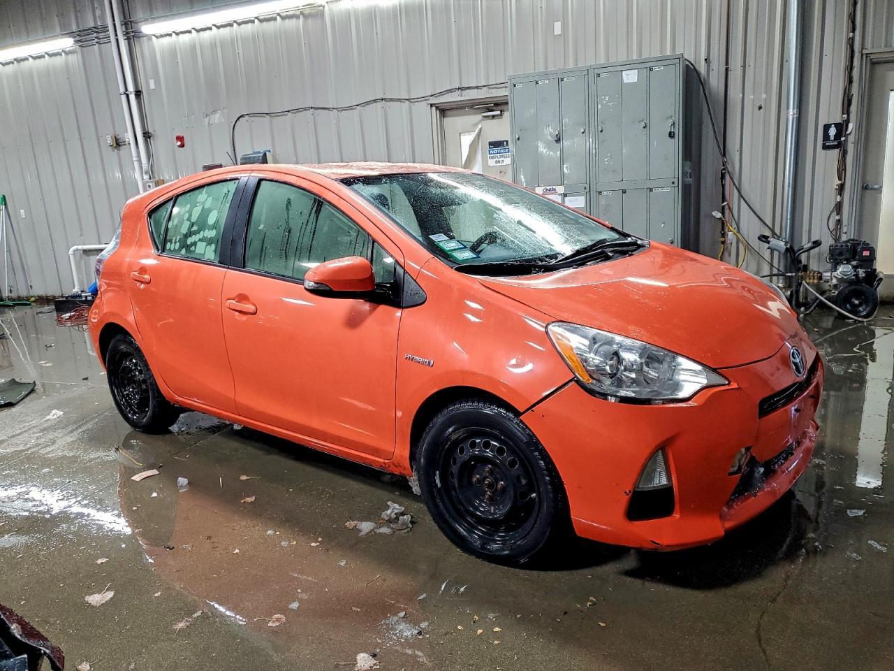 2012 TOYOTA Prius c