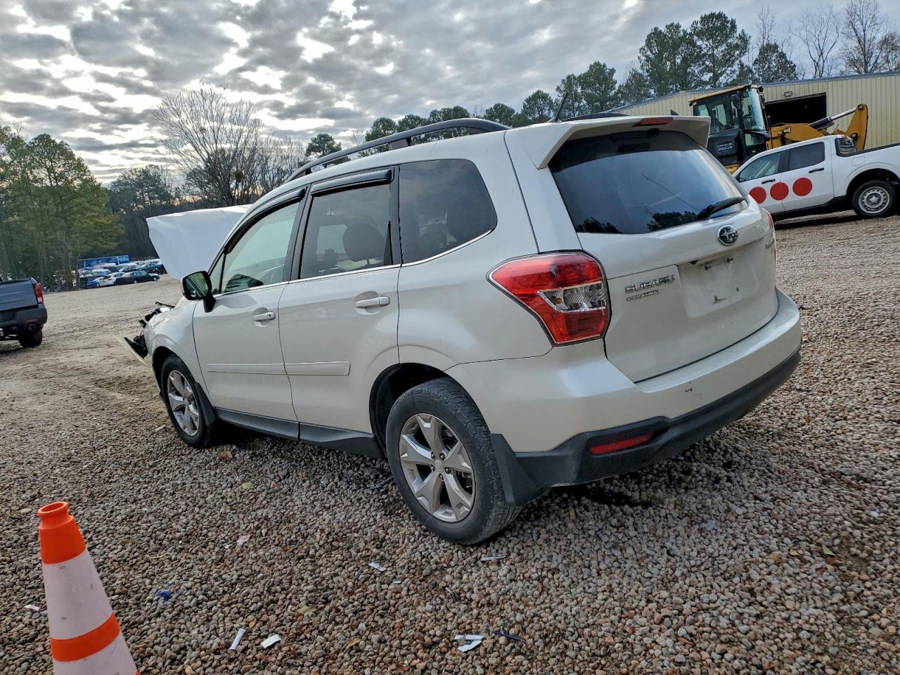 2015 SUBARU FORESTER