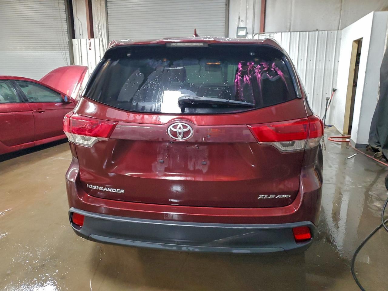 2019 TOYOTA HIGHLANDER