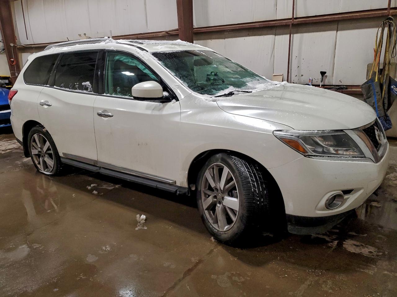 2016 NISSAN PATHFINDER
