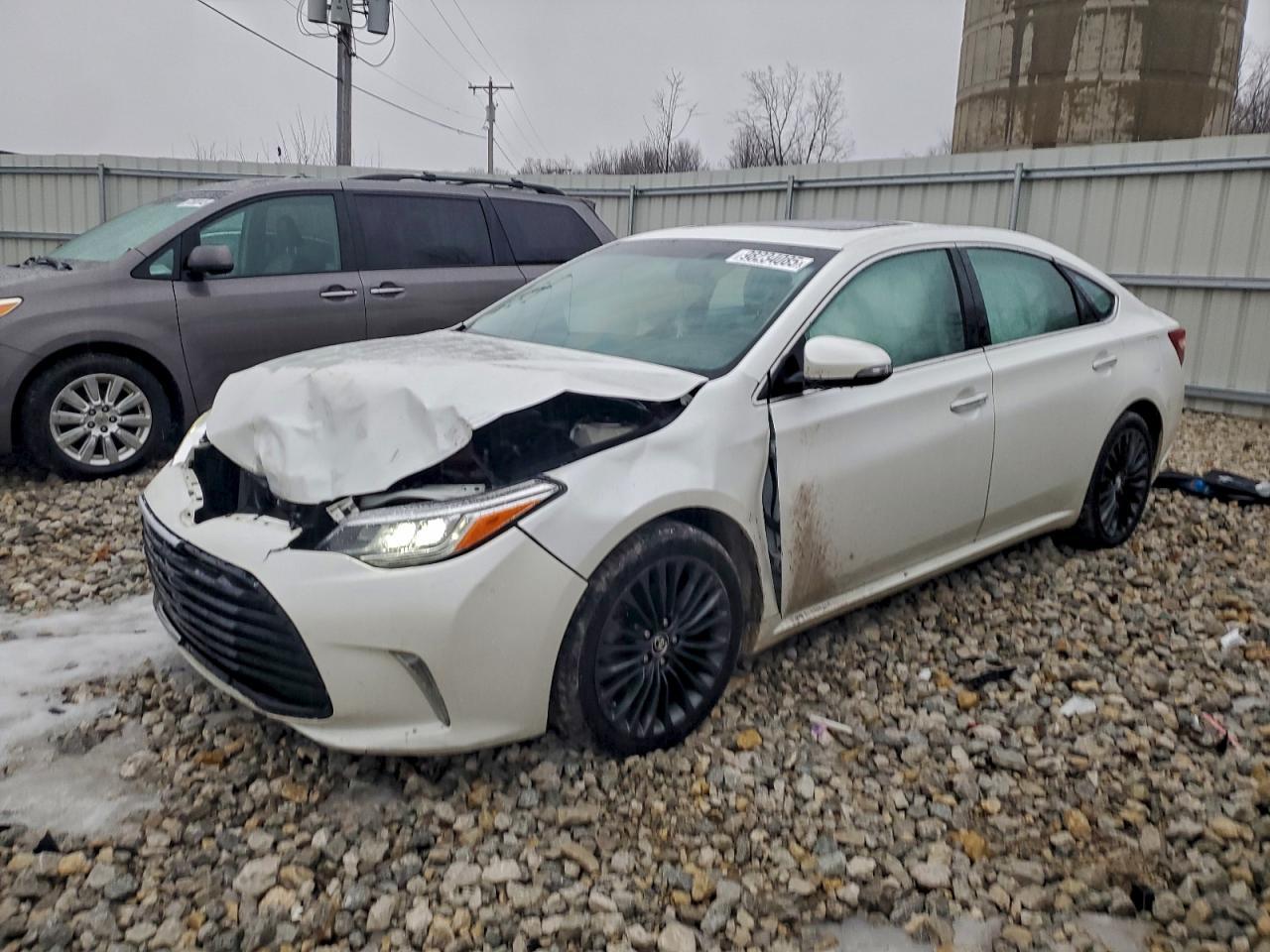 2016 TOYOTA Avalon