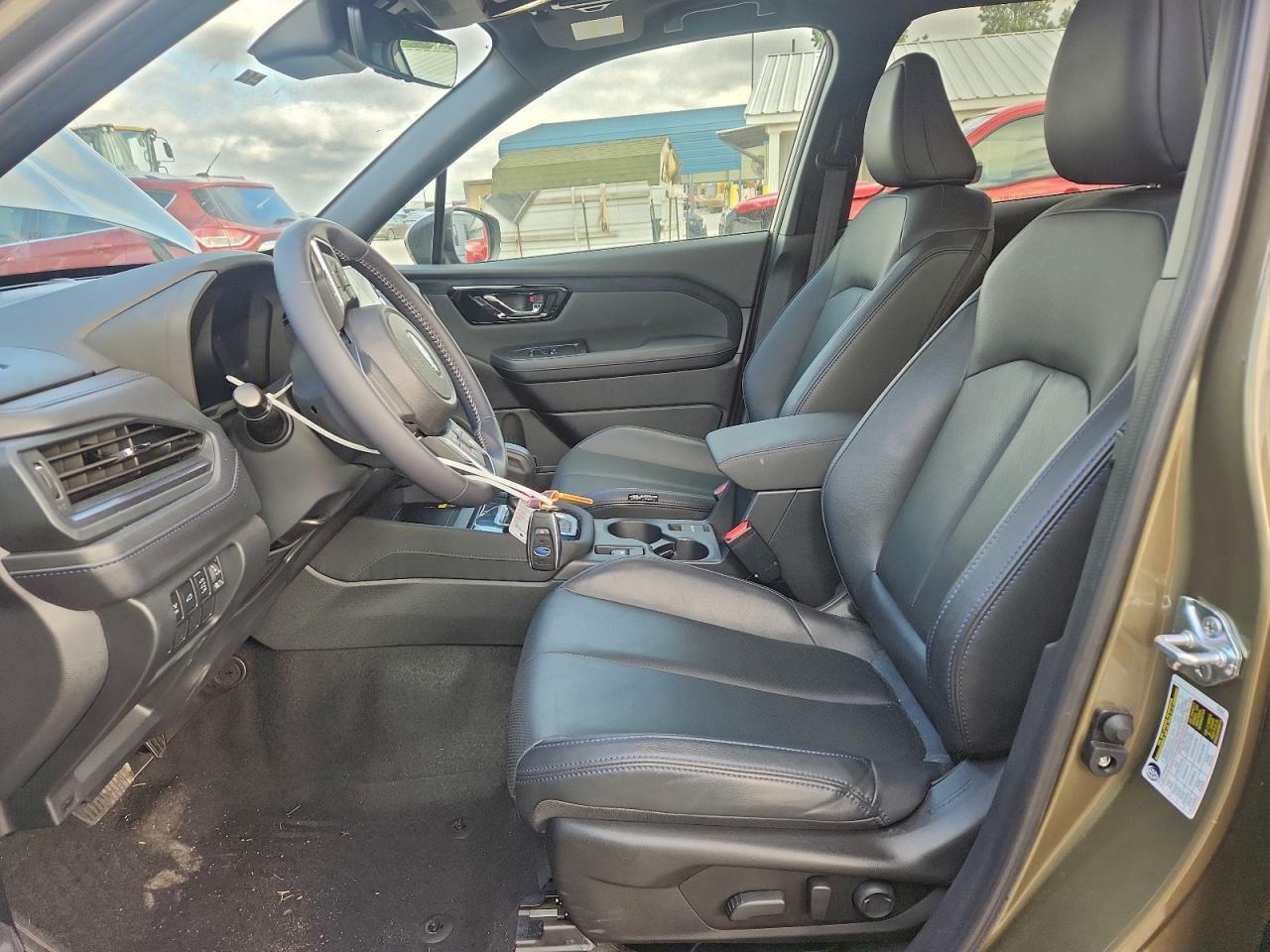 2025 SUBARU FORESTER