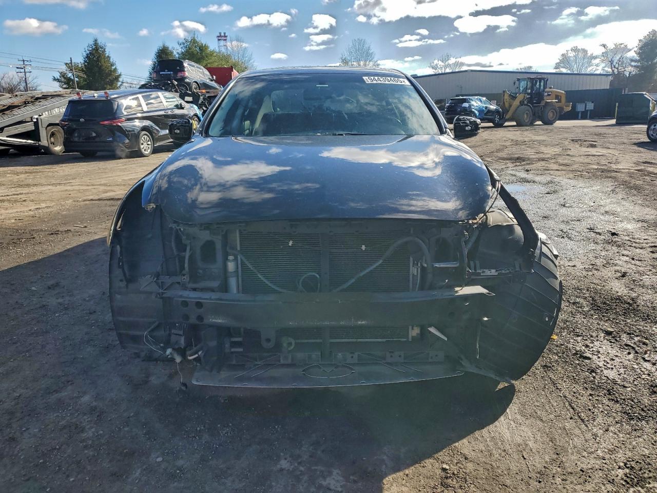 2011 INFINITI G37