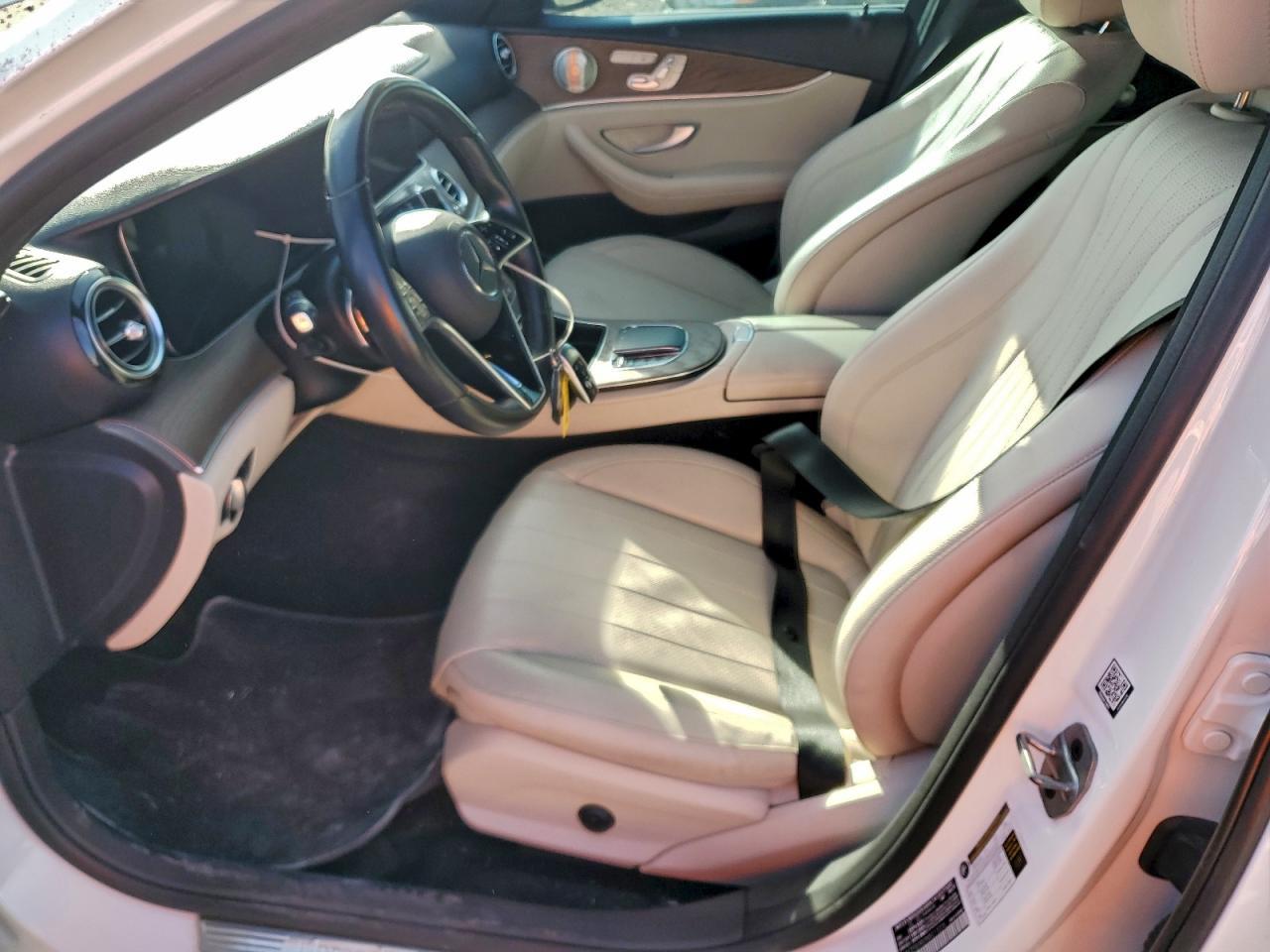 2022 MERCEDES-BENZ E-Class