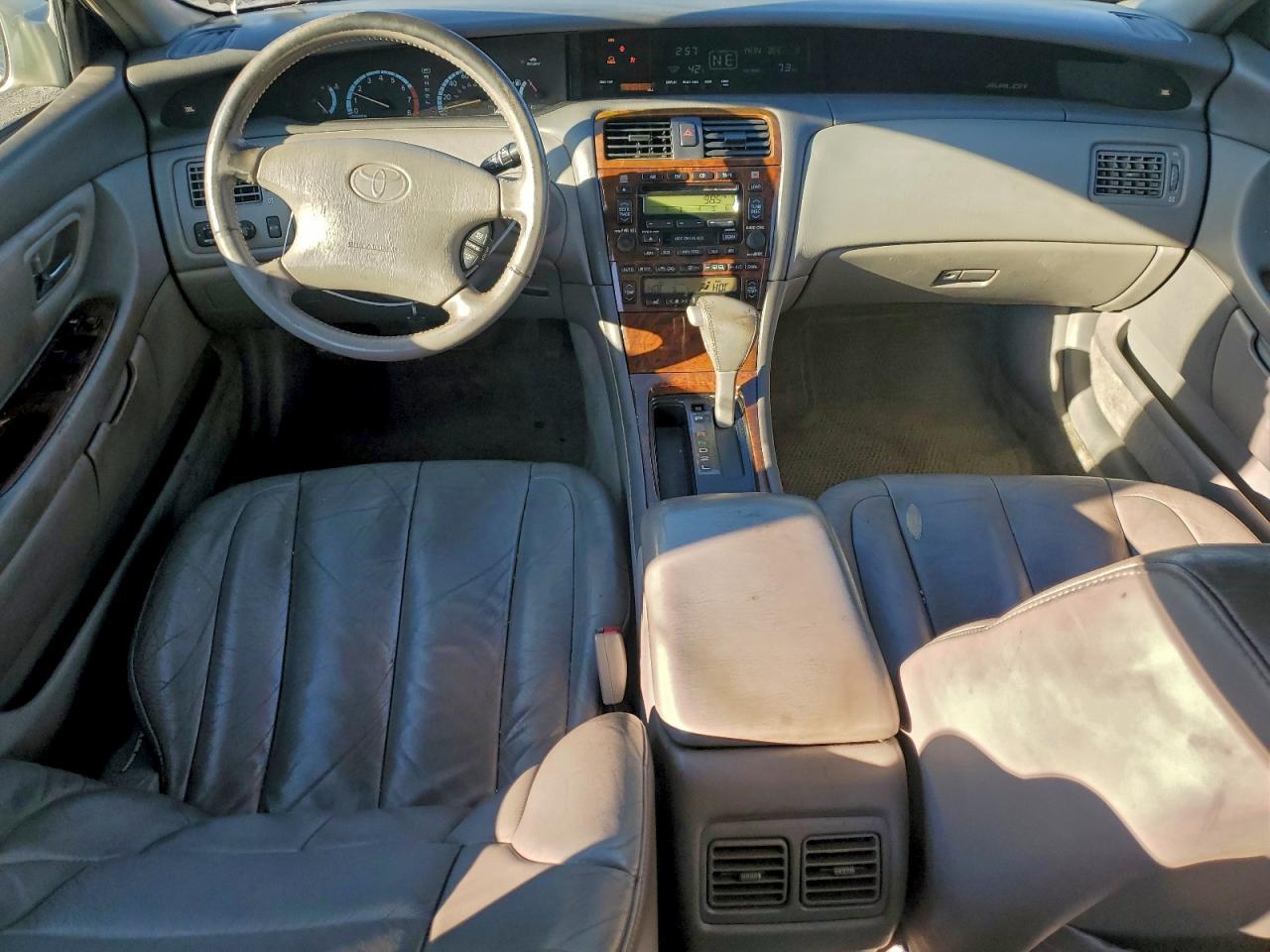 2000 TOYOTA Avalon