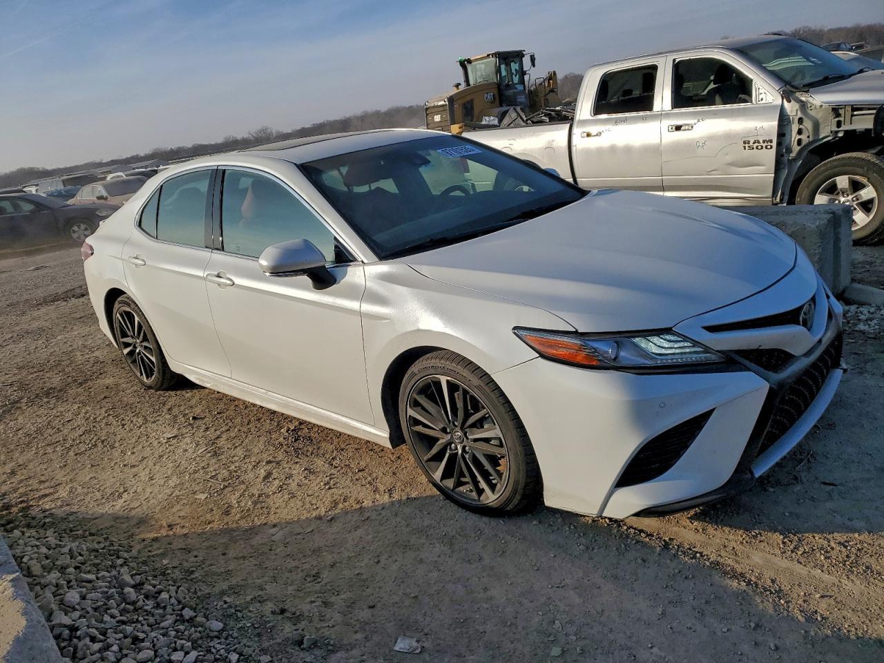 2018 TOYOTA CAMRY