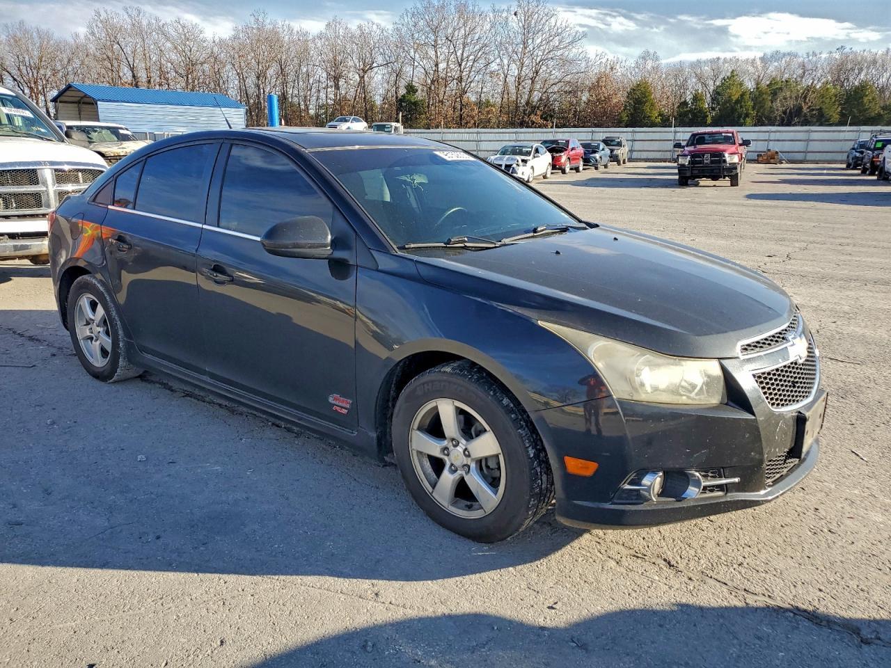 2011 CHEVROLET CRUZE