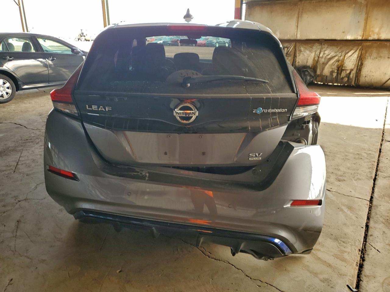 2021 NISSAN LEAF