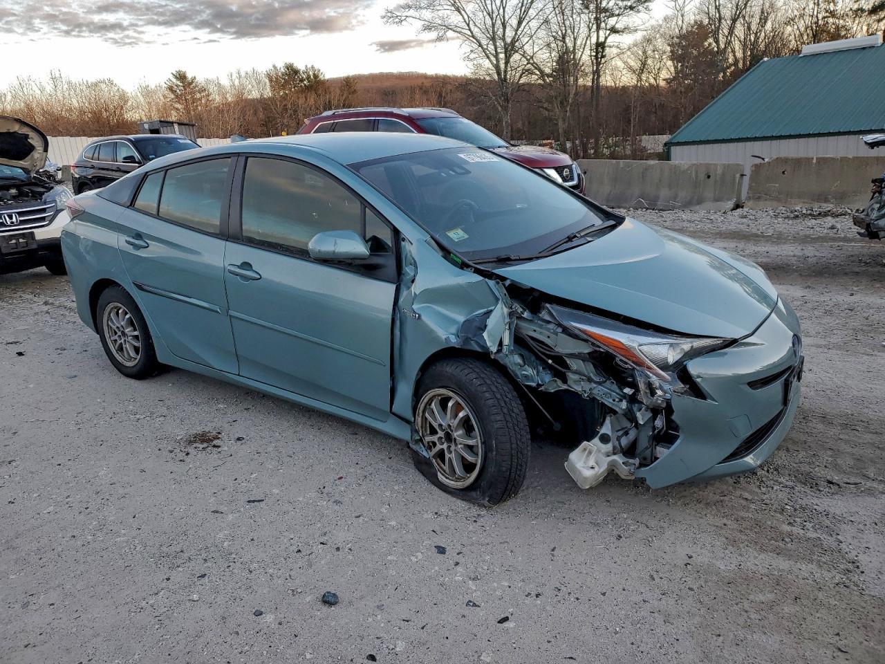 2017 TOYOTA PRIUS