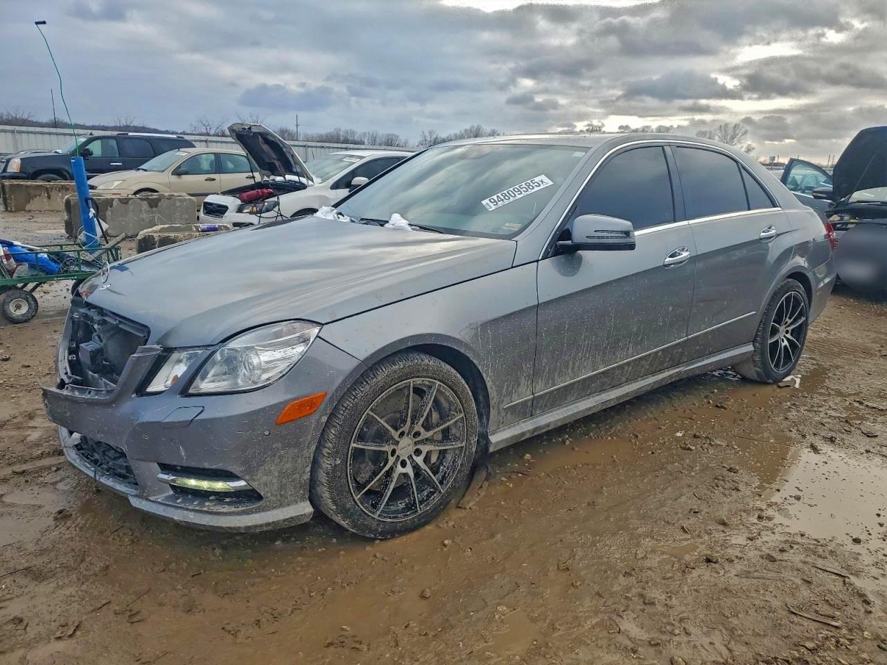 2013 MERCEDES-BENZ E-Class