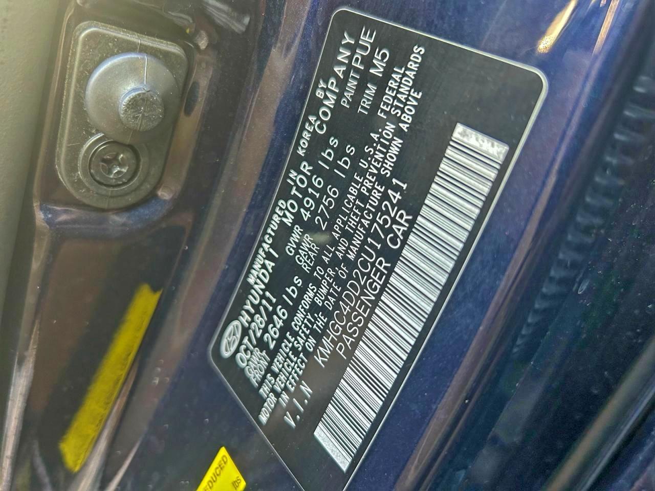 2012 HYUNDAI GENESIS