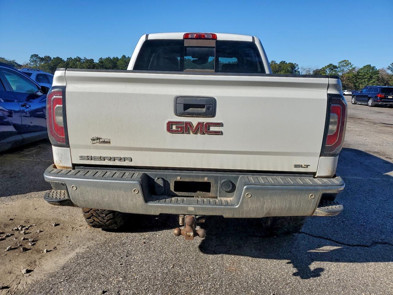 2018 GMC Sierra