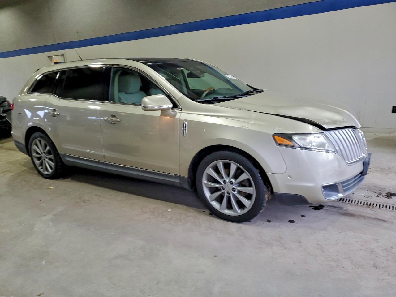 2011 LINCOLN MKT