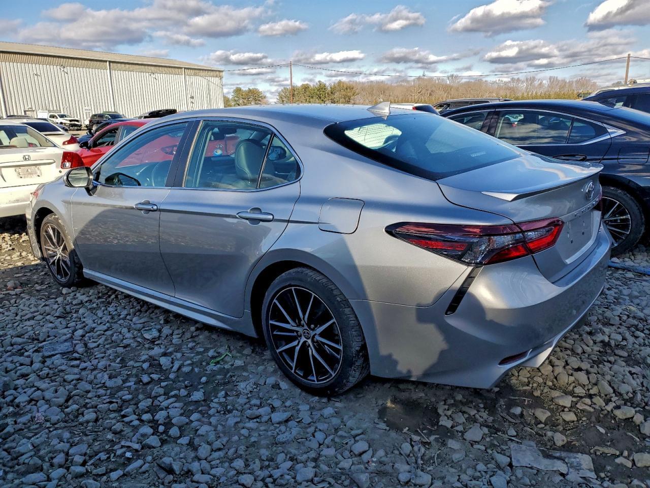 2021 TOYOTA CAMRY