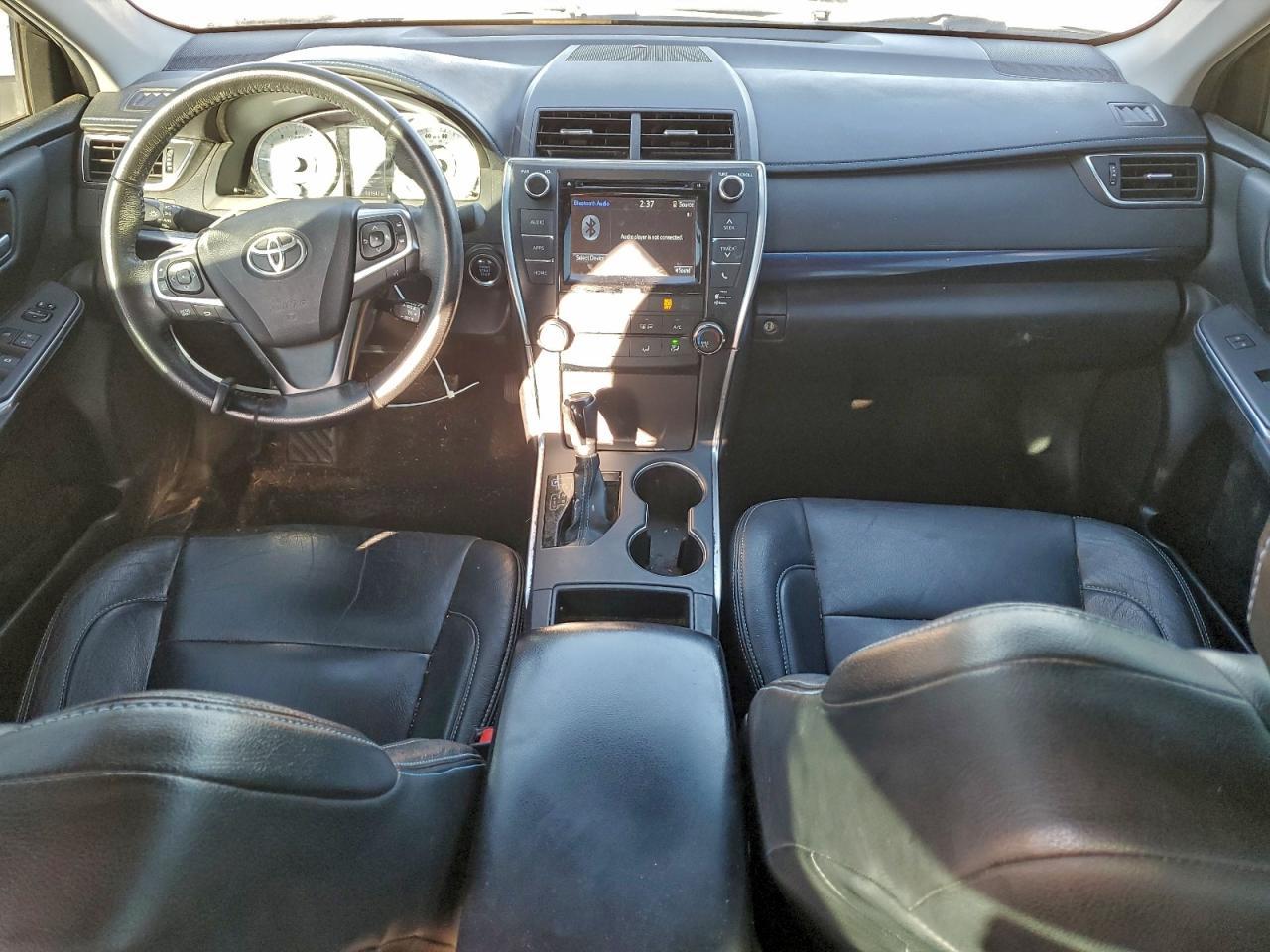2016 TOYOTA CAMRY