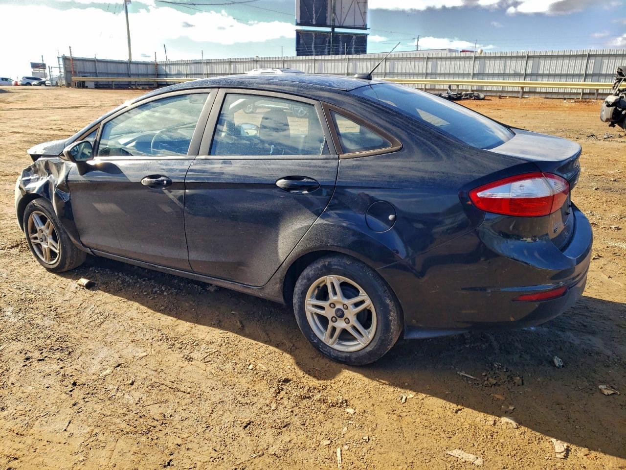 2017 FORD Fiesta