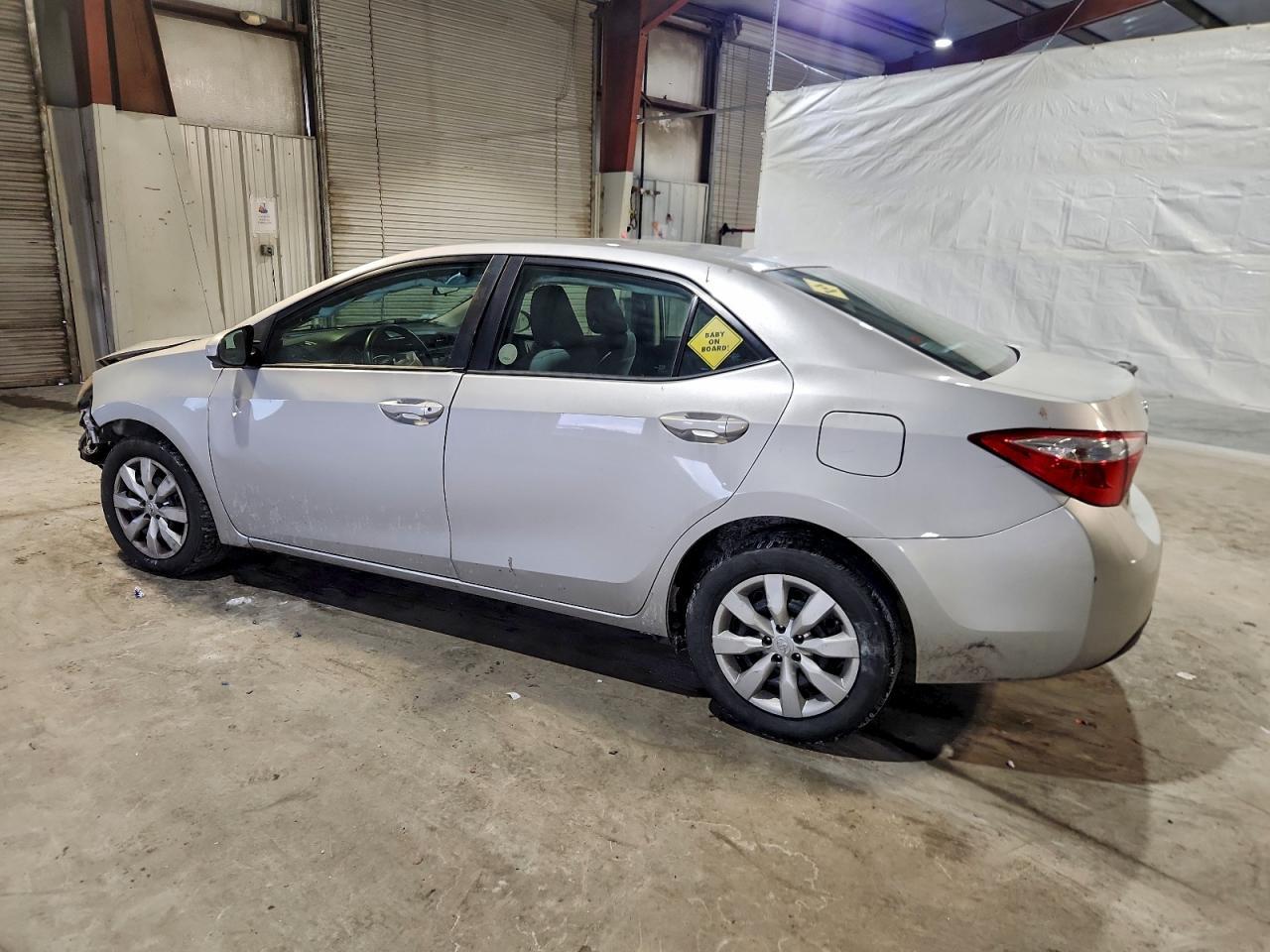 2015 TOYOTA COROLLA