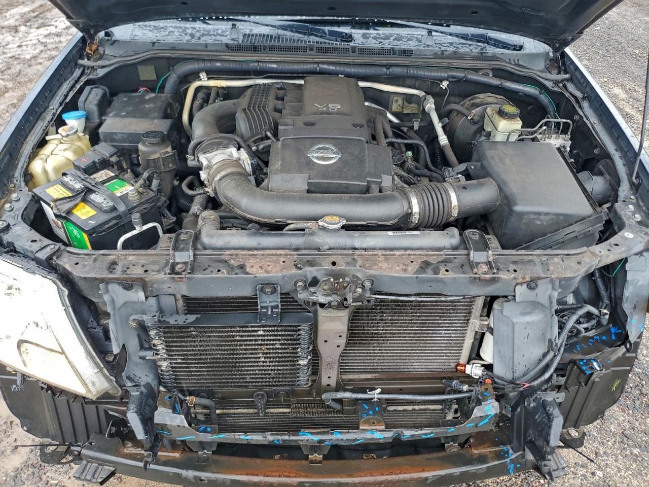 2013 NISSAN Frontier