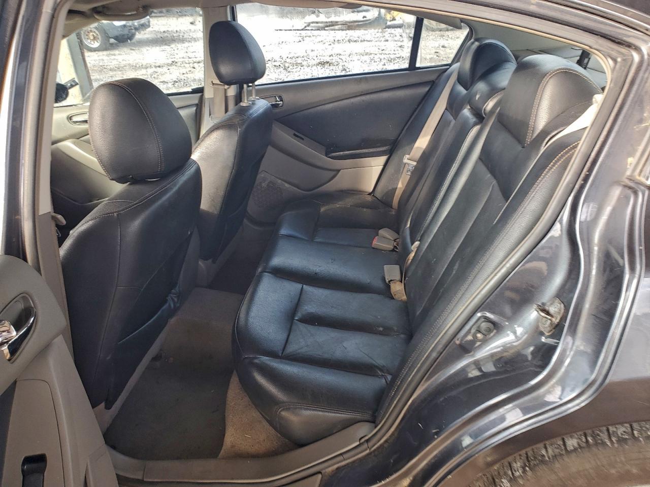 2010 NISSAN ALTIMA