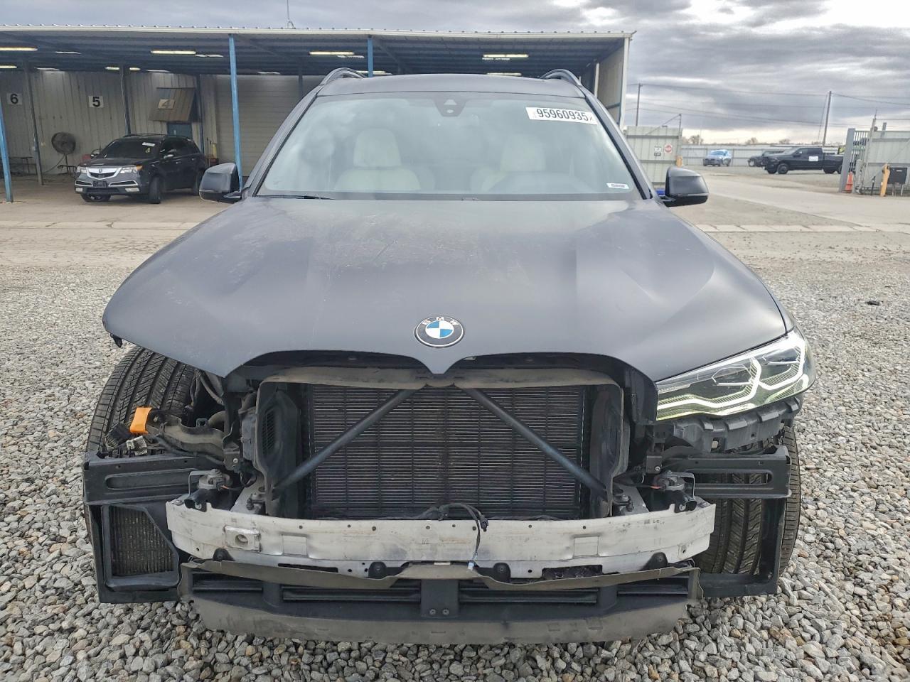 2022 BMW X7