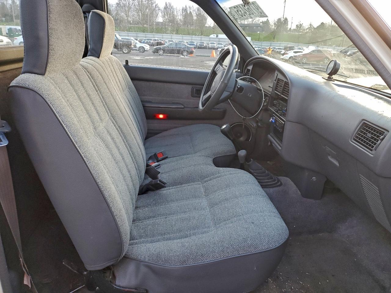 1989 TOYOTA Pickup