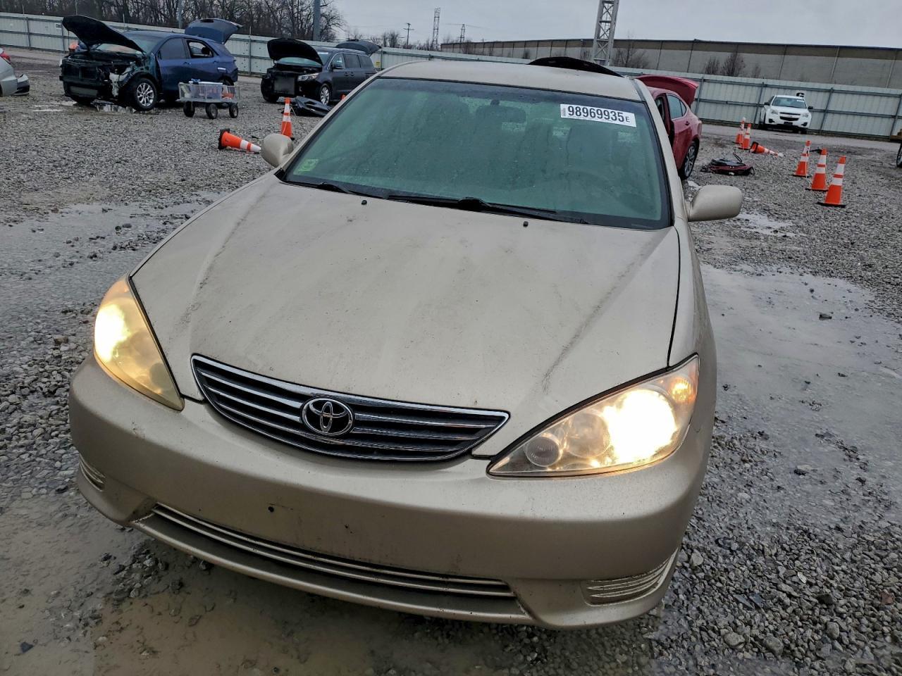 2004 TOYOTA CAMRY