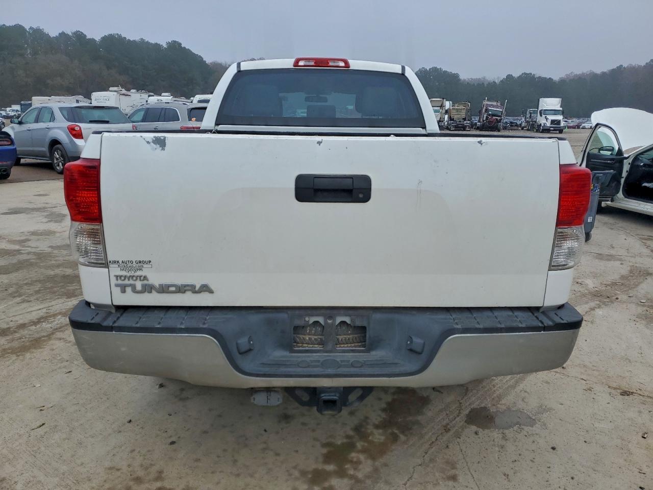 2011 TOYOTA TUNDRA