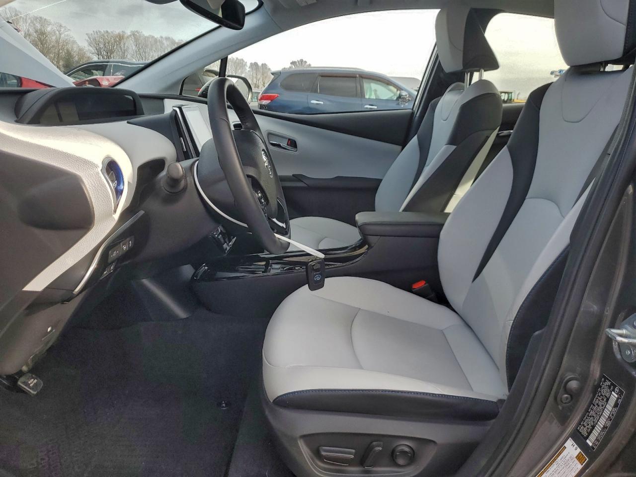 2021 TOYOTA PRIUS