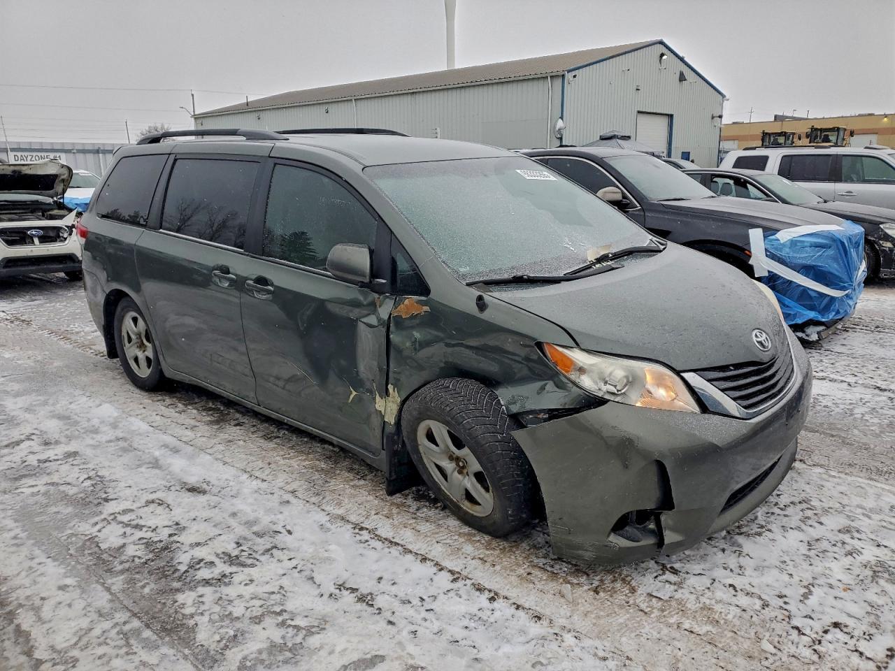2014 TOYOTA SIENNA