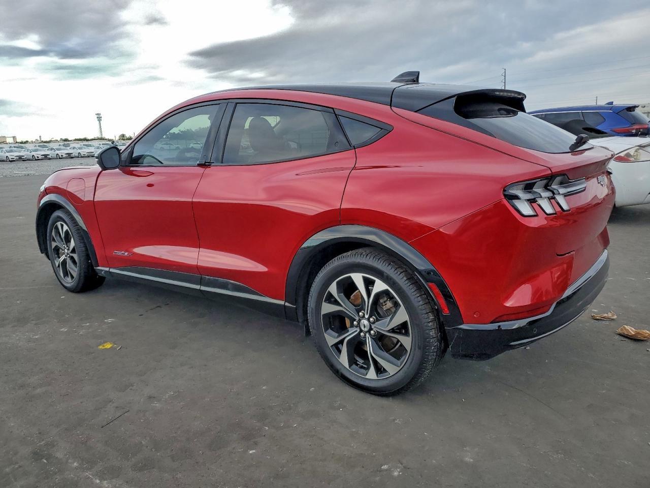 2021 FORD Mustang Mach-E