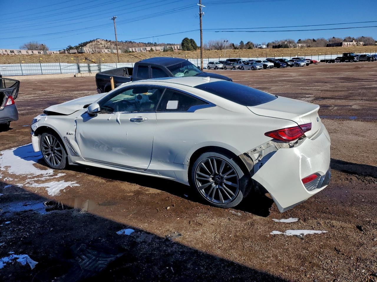 2017 INFINITI Q60