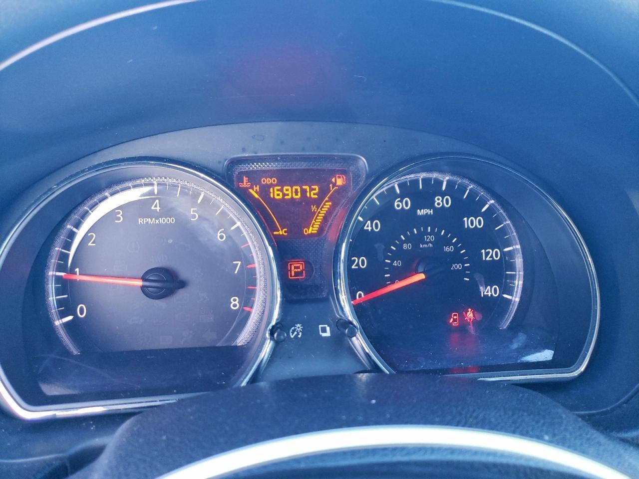 2014 NISSAN VERSA
