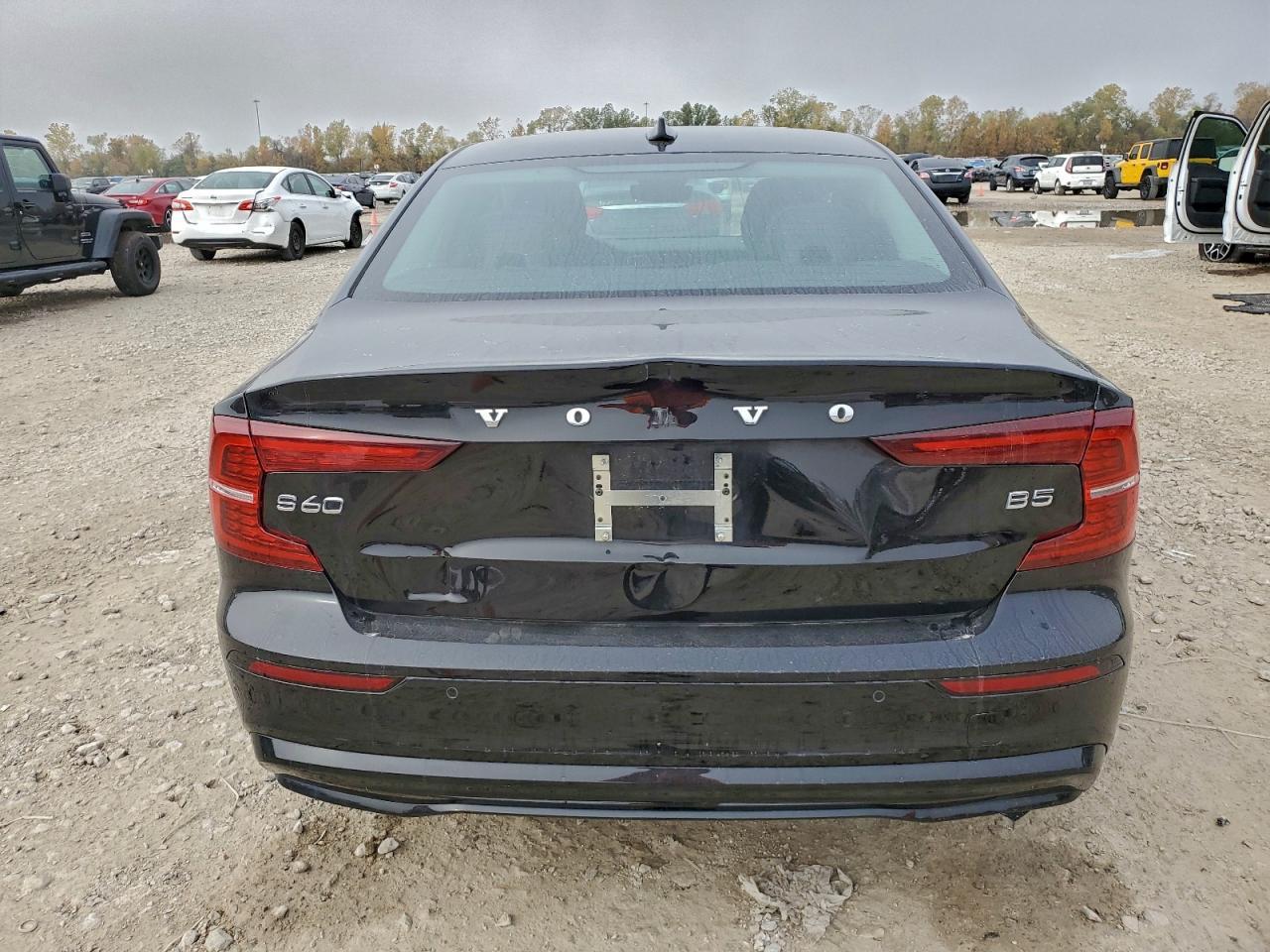2024 VOLVO S60