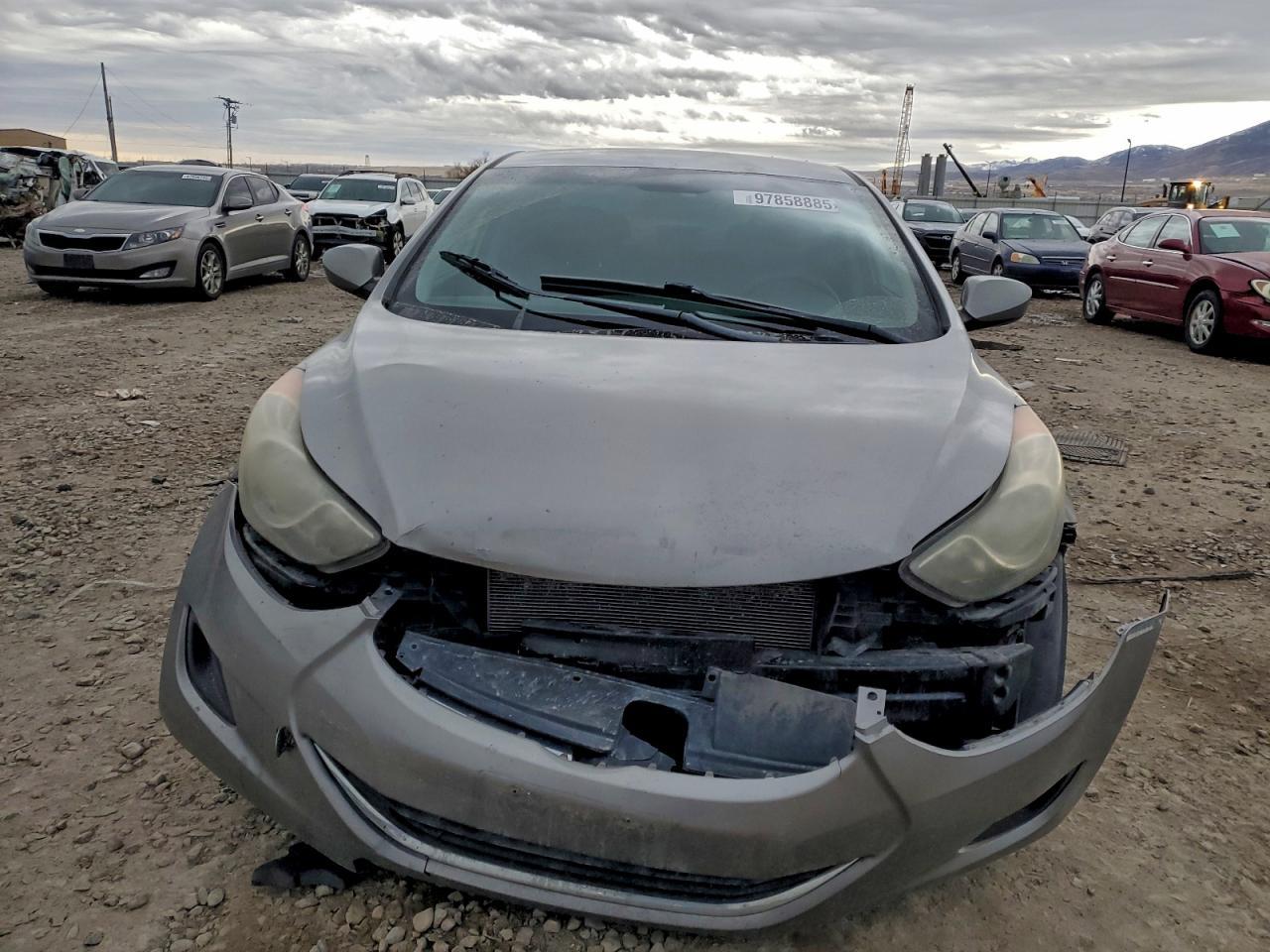 2011 HYUNDAI ELANTRA