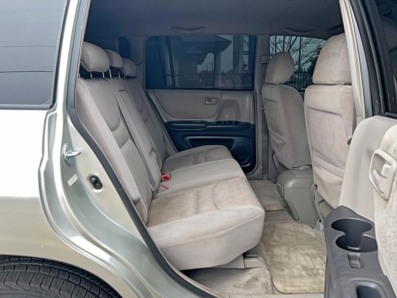 2002 TOYOTA HIGHLANDER